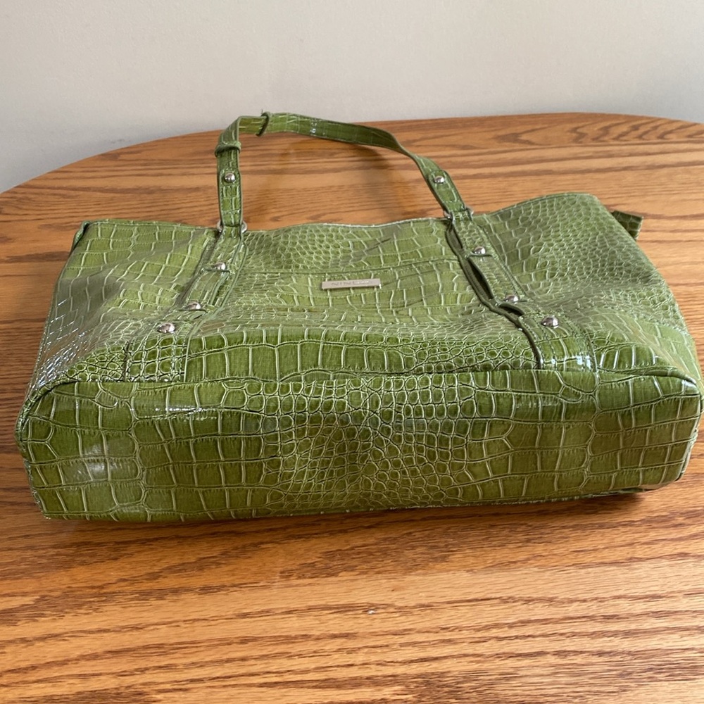 Nine&Co Bag - Picture 5 of 8